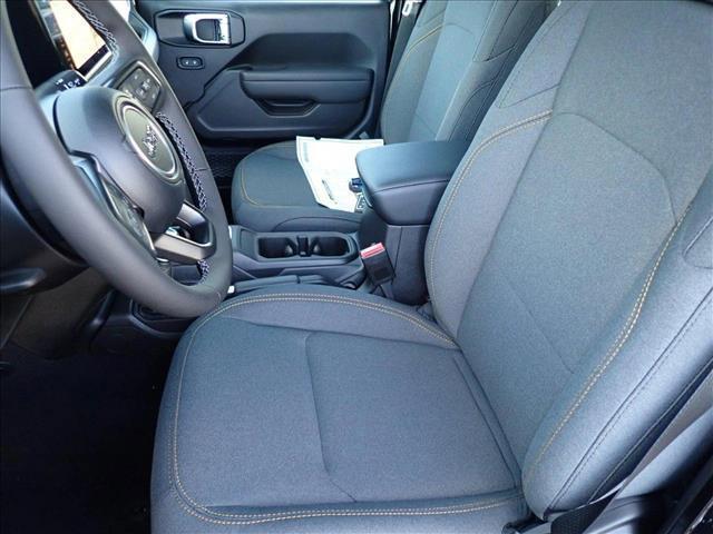 new 2025 Jeep Gladiator car, priced at $47,024