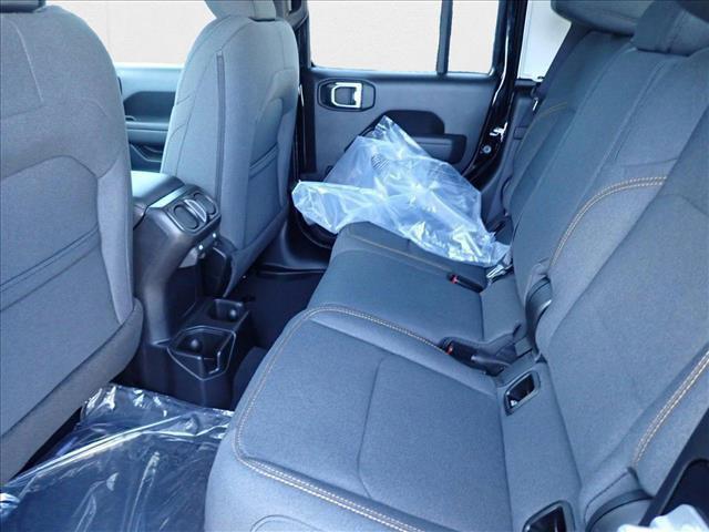 new 2025 Jeep Gladiator car, priced at $47,024