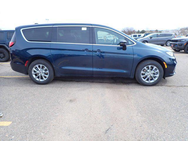 new 2025 Chrysler Pacifica car, priced at $49,797