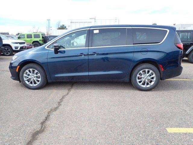 new 2025 Chrysler Pacifica car, priced at $49,797
