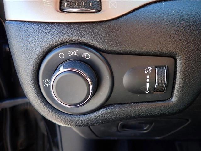 used 2014 Jeep Cherokee car, priced at $11,549