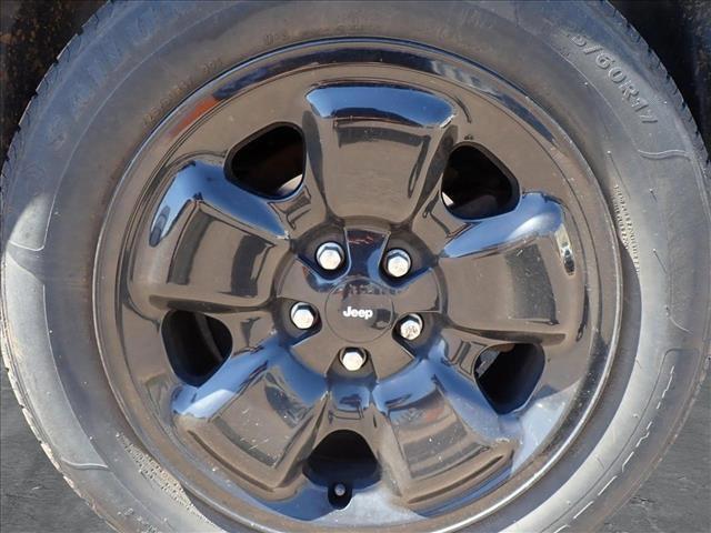used 2014 Jeep Cherokee car, priced at $11,549
