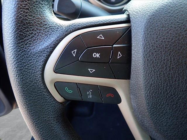 used 2014 Jeep Cherokee car, priced at $10,250