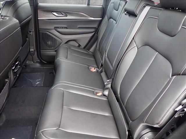 new 2025 Jeep Grand Cherokee car, priced at $52,014