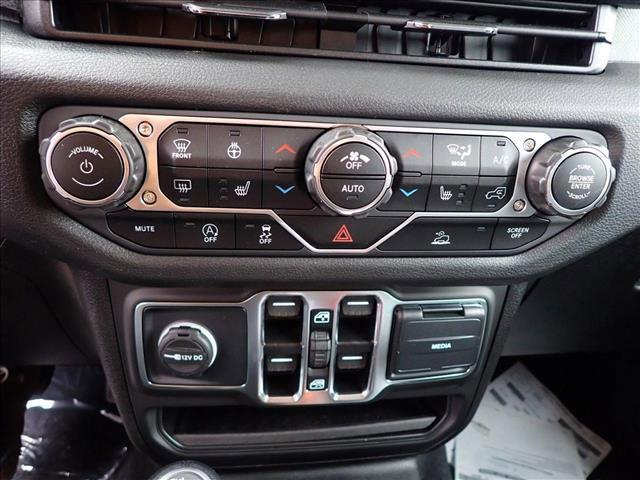 new 2025 Jeep Gladiator car, priced at $51,529