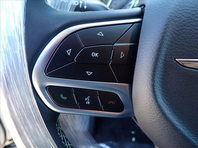 new 2025 Chrysler Pacifica car, priced at $43,024