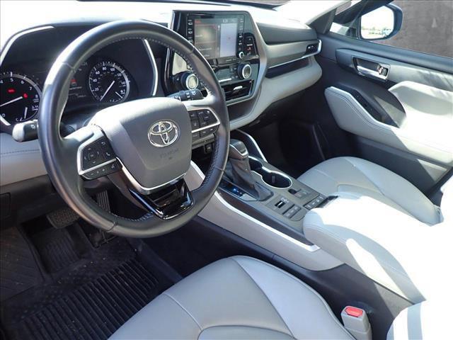 used 2021 Toyota Highlander car, priced at $31,983