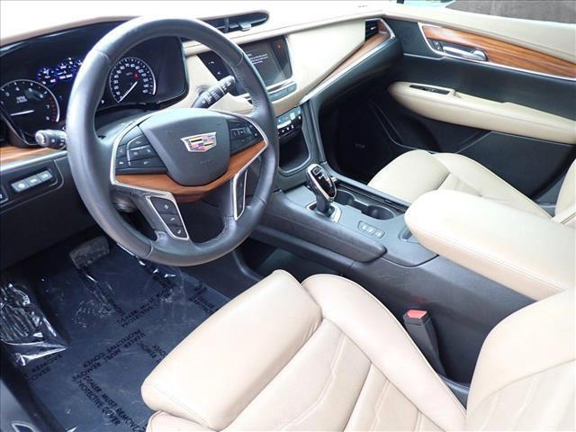 used 2017 Cadillac XT5 car, priced at $20,750
