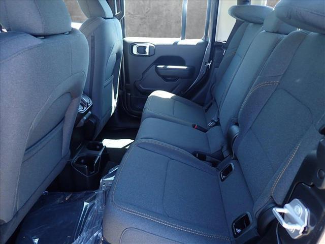 new 2025 Jeep Gladiator car, priced at $45,099