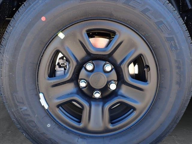 new 2025 Jeep Gladiator car, priced at $45,099