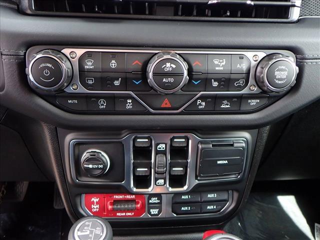 new 2025 Jeep Wrangler car, priced at $69,799