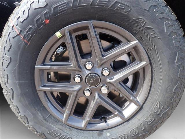 new 2025 Jeep Gladiator car, priced at $48,279