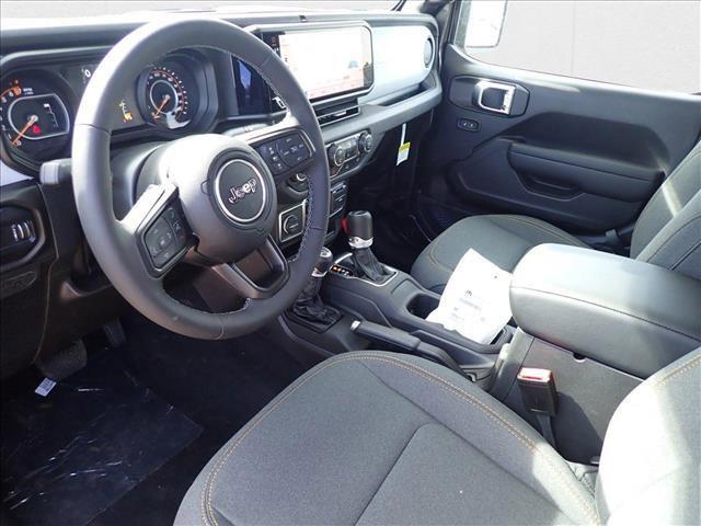 new 2025 Jeep Gladiator car, priced at $48,279
