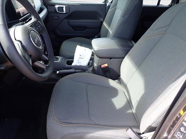 new 2025 Jeep Gladiator car, priced at $48,279