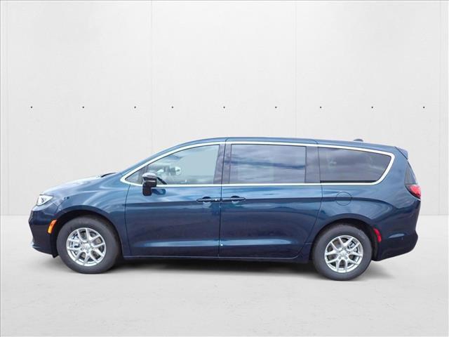 new 2025 Chrysler Pacifica car, priced at $43,519