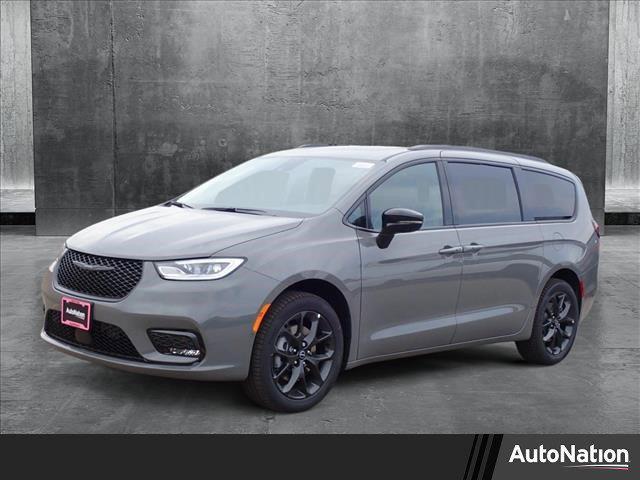 new 2025 Chrysler Pacifica car, priced at $57,134