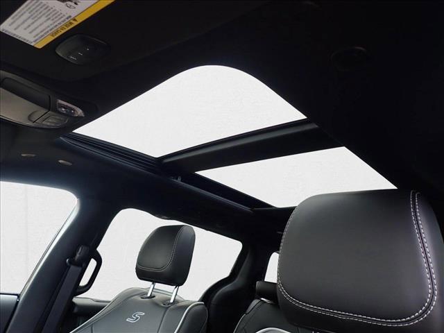 new 2025 Chrysler Pacifica car, priced at $53,634