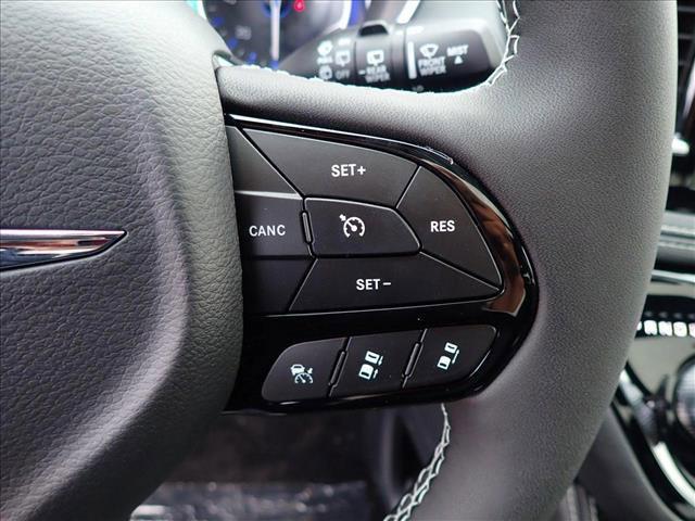 new 2025 Chrysler Pacifica car, priced at $53,634