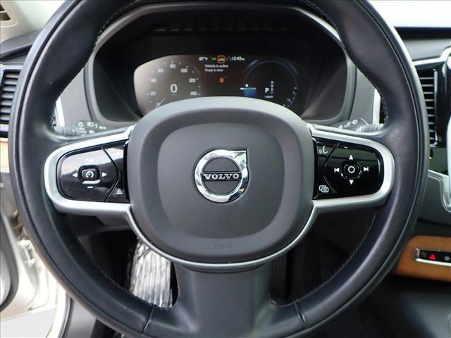 used 2022 Volvo XC90 Recharge Plug-In Hybrid car, priced at $42,000