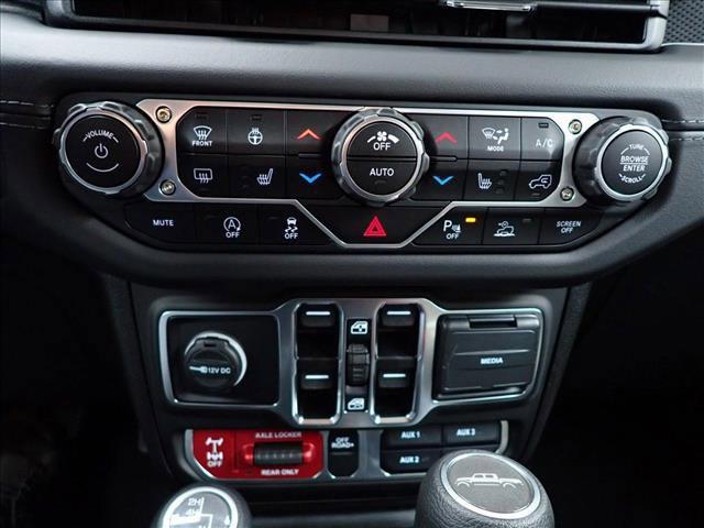 new 2025 Jeep Gladiator car, priced at $53,344