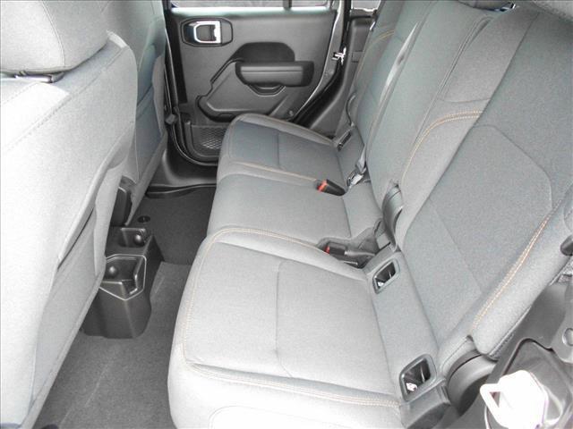 new 2024 Jeep Gladiator car, priced at $45,136
