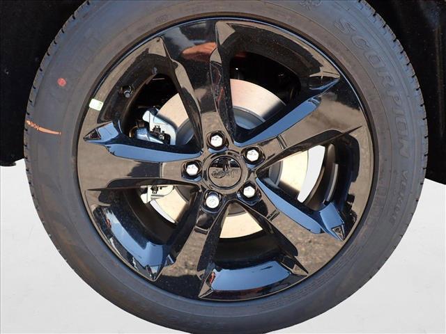 new 2025 Jeep Grand Cherokee L car, priced at $50,519
