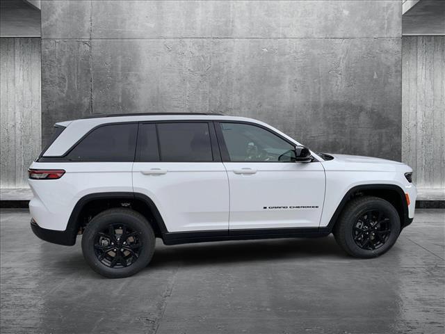 new 2025 Jeep Grand Cherokee car, priced at $43,234