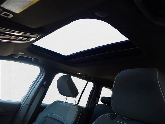 new 2025 Jeep Grand Cherokee car, priced at $42,124