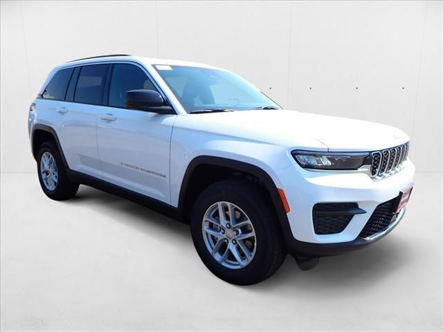 new 2025 Jeep Grand Cherokee car, priced at $42,124