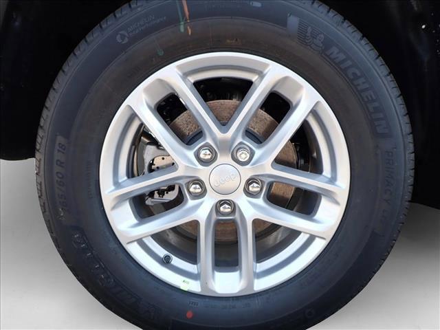 new 2025 Jeep Grand Cherokee car, priced at $42,124