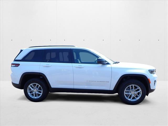 new 2025 Jeep Grand Cherokee car, priced at $42,124