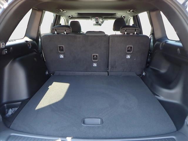 new 2025 Jeep Grand Cherokee car, priced at $42,124