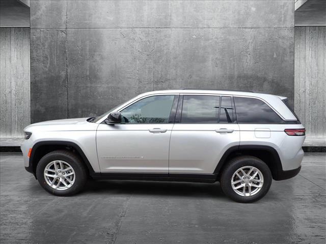 new 2025 Jeep Grand Cherokee car, priced at $42,974