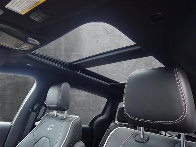 new 2025 Chrysler Pacifica car, priced at $54,139