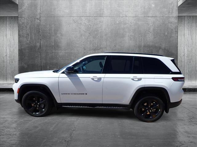 new 2025 Jeep Grand Cherokee car, priced at $48,174