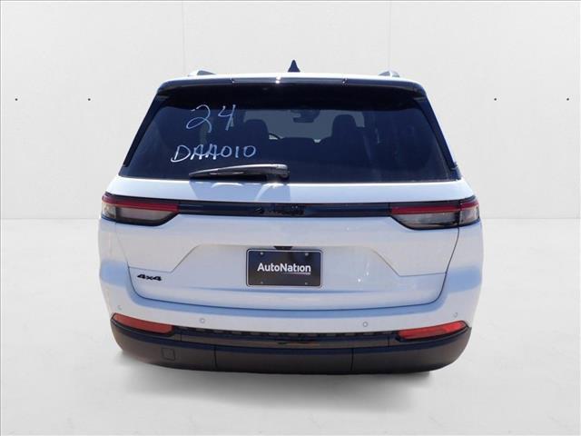 new 2025 Jeep Grand Cherokee car, priced at $45,547