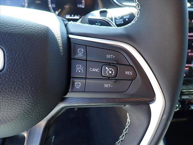 new 2025 Jeep Grand Cherokee car, priced at $45,547