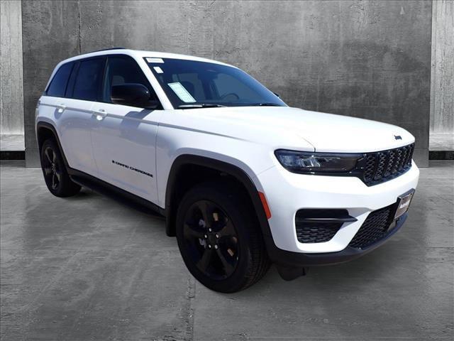 new 2025 Jeep Grand Cherokee car, priced at $48,174