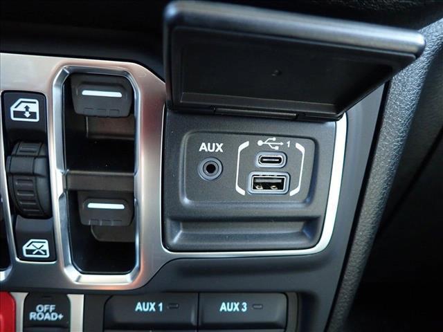 new 2025 Jeep Gladiator car, priced at $55,494