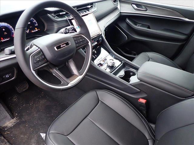 new 2025 Jeep Grand Cherokee car, priced at $57,654