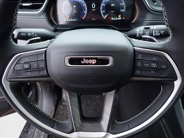 new 2025 Jeep Grand Cherokee car, priced at $57,654