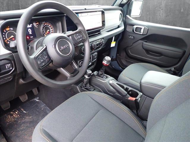 new 2025 Jeep Wrangler car, priced at $38,044