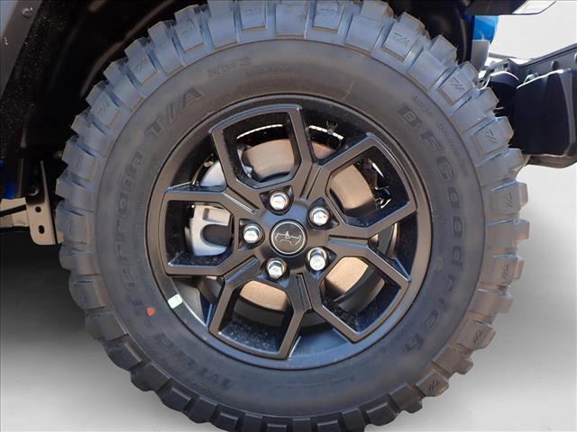 new 2025 Jeep Gladiator car, priced at $47,354