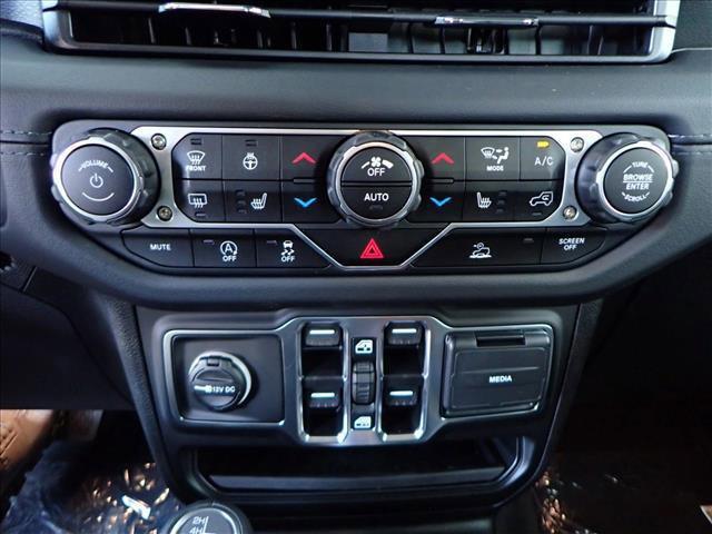 new 2025 Jeep Gladiator car, priced at $47,354