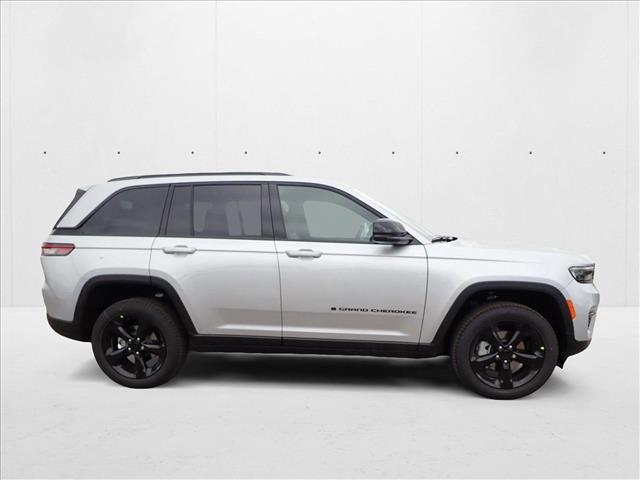 new 2025 Jeep Grand Cherokee car, priced at $52,279
