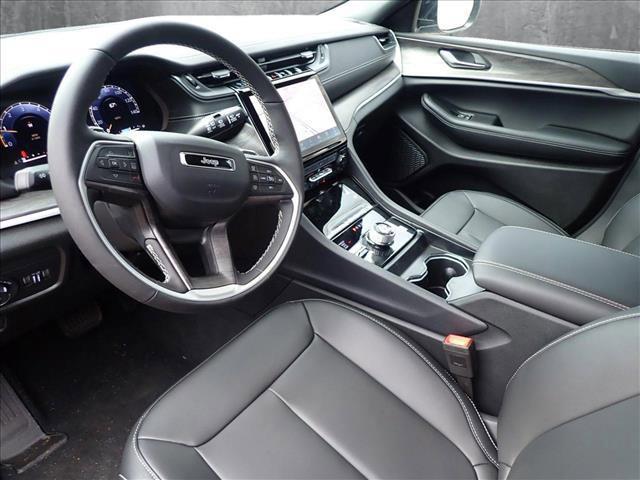 new 2025 Jeep Grand Cherokee car, priced at $54,529