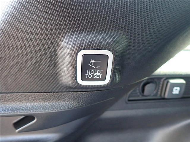 new 2025 Jeep Grand Cherokee car, priced at $44,547