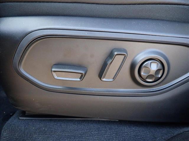 new 2025 Jeep Grand Cherokee car, priced at $44,547