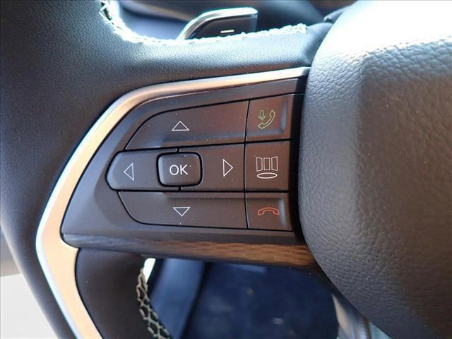 new 2025 Jeep Grand Cherokee car, priced at $44,547