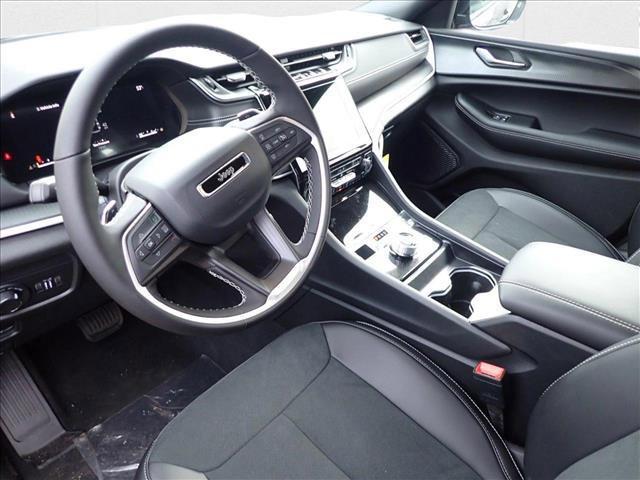 new 2025 Jeep Grand Cherokee L car, priced at $43,897